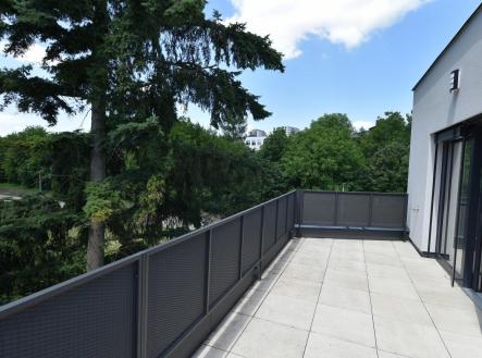 Pronájem bytu, 3+kk, 80 m²