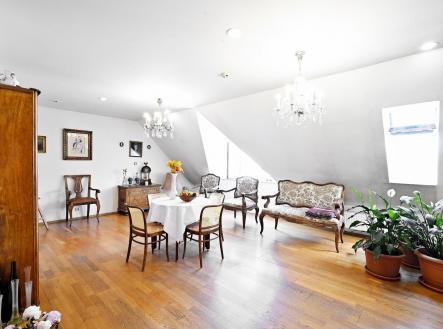 Prodej bytu, atypický, 320 m²