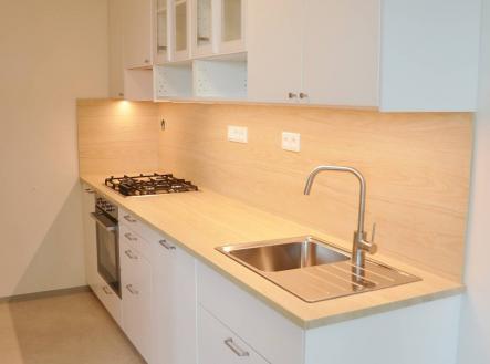Pronájem bytu, 3+1, 77 m²