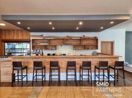 Prodej hotel, 2 642 m²