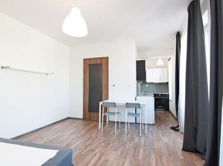 Pronájem bytu, 1+kk, 28 m² obrázek