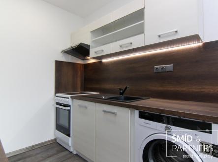 Pronájem bytu, 2+kk, 42 m²