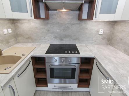 Pronájem bytu, 1+kk, 33 m²
