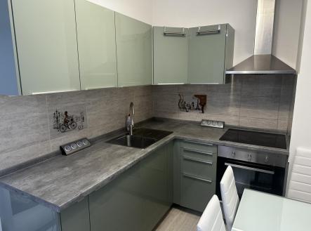 Pronájem bytu, 1+kk, 35 m²