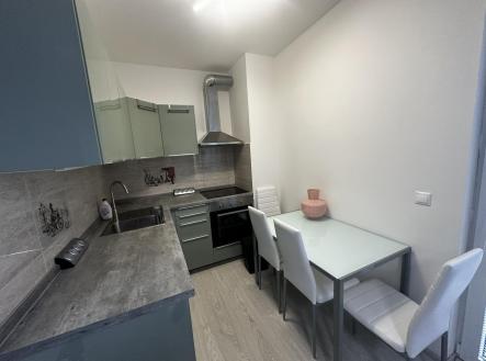 Pronájem bytu, 1+kk, 35 m²