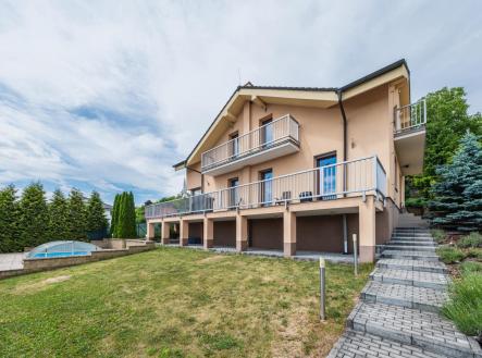 Pronájem domu/vily, 260 m²