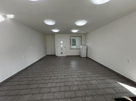 Pronájem - obchodní prostor, 40 m²