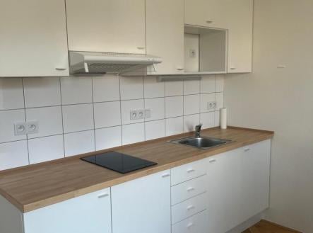 Pronájem bytu, 1+kk, 32 m²