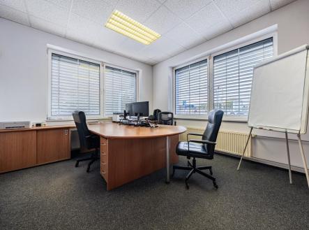 Pronájem kanceláře, 51 m²