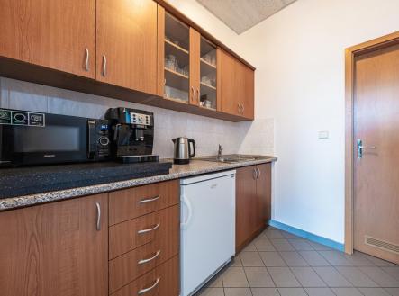 Pronájem kanceláře, 51 m²