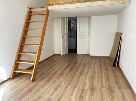 Pronájem bytu, 2+kk, 40 m²