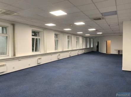 Pronájem kanceláře, 170 m²