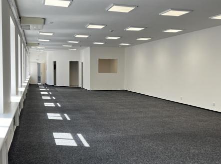 Pronájem kanceláře, 170 m²