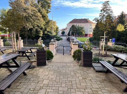 Pronájem restaurace, 350 m²