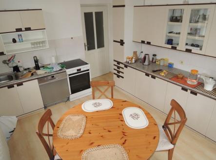 Pronájem bytu, 3+1, 100 m²