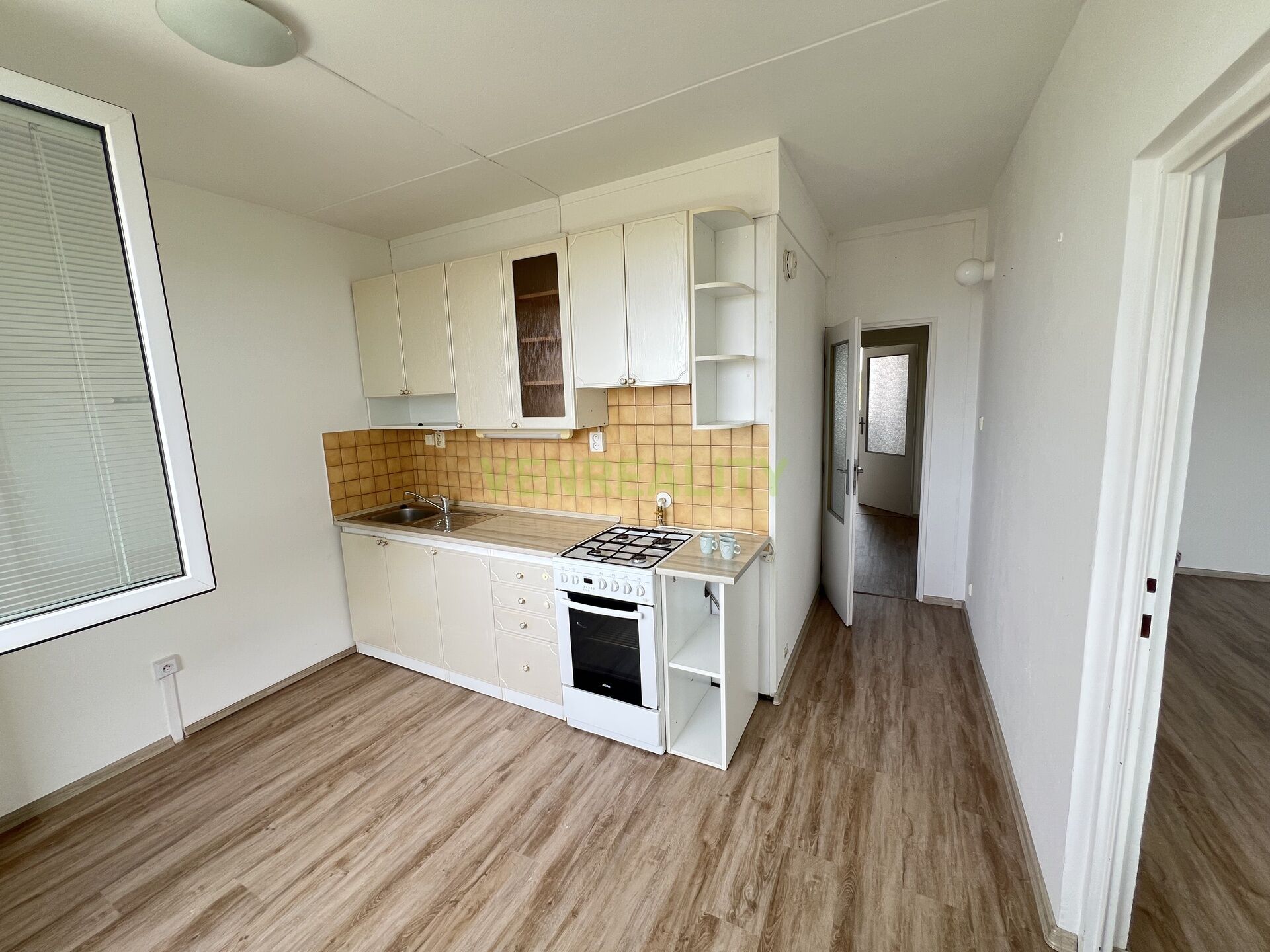 Prodej bytu 3+1 s lodžií a krásným výhledem, v ulici Na Jihu, v klidné části Jičína