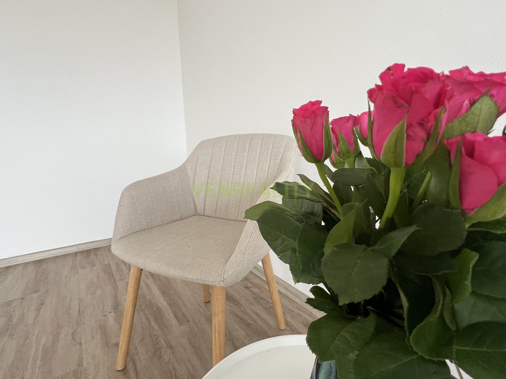 Prodej bytu 3+1 s lodžií a krásným výhledem, v ulici Na Jihu, v klidné části Jičína