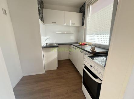Pronájem bytu, 1+kk, 32 m²