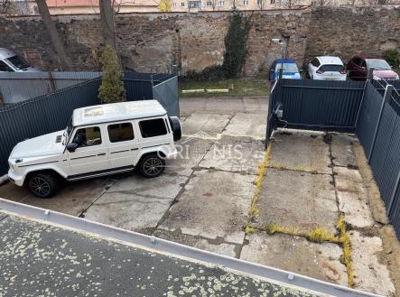 Pronájem kanceláře, 180 m²