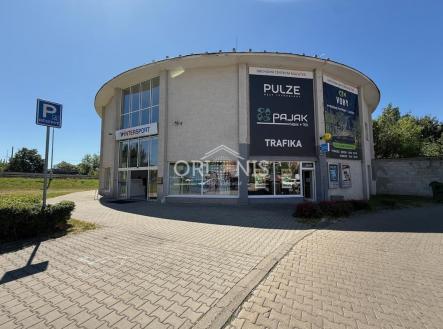 Pronájem - obchodní prostor, 189 m²