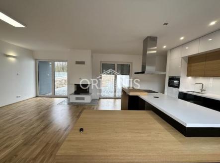 Pronájem domu/vily, 110 m²