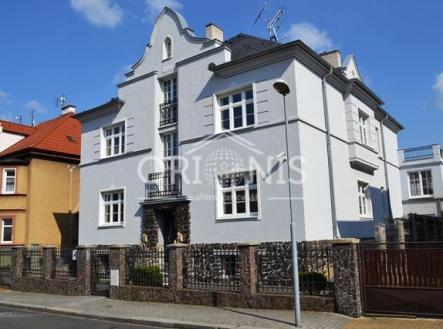 Pronájem bytu, 4+1, 135 m²