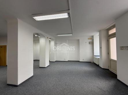 Pronájem obchodní prostor, 61 m²