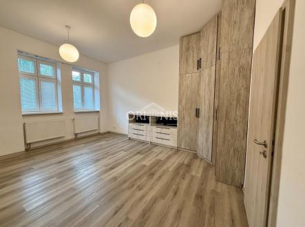 Pronájem bytu, 1+1, 41,5 m²