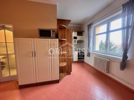 Pronájem bytu, 2+1, 60 m²