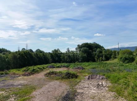Prodej pozemku pro komerční výstavbu, 5 674 m²