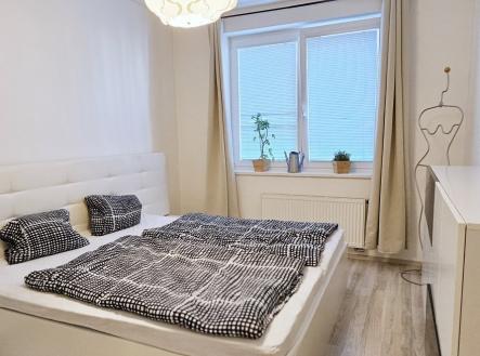 Pronájem bytu, 3+kk, 78 m²