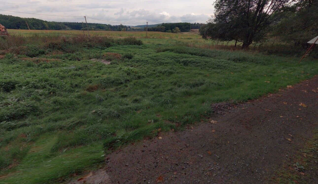 Prodej pozemku Drahotín