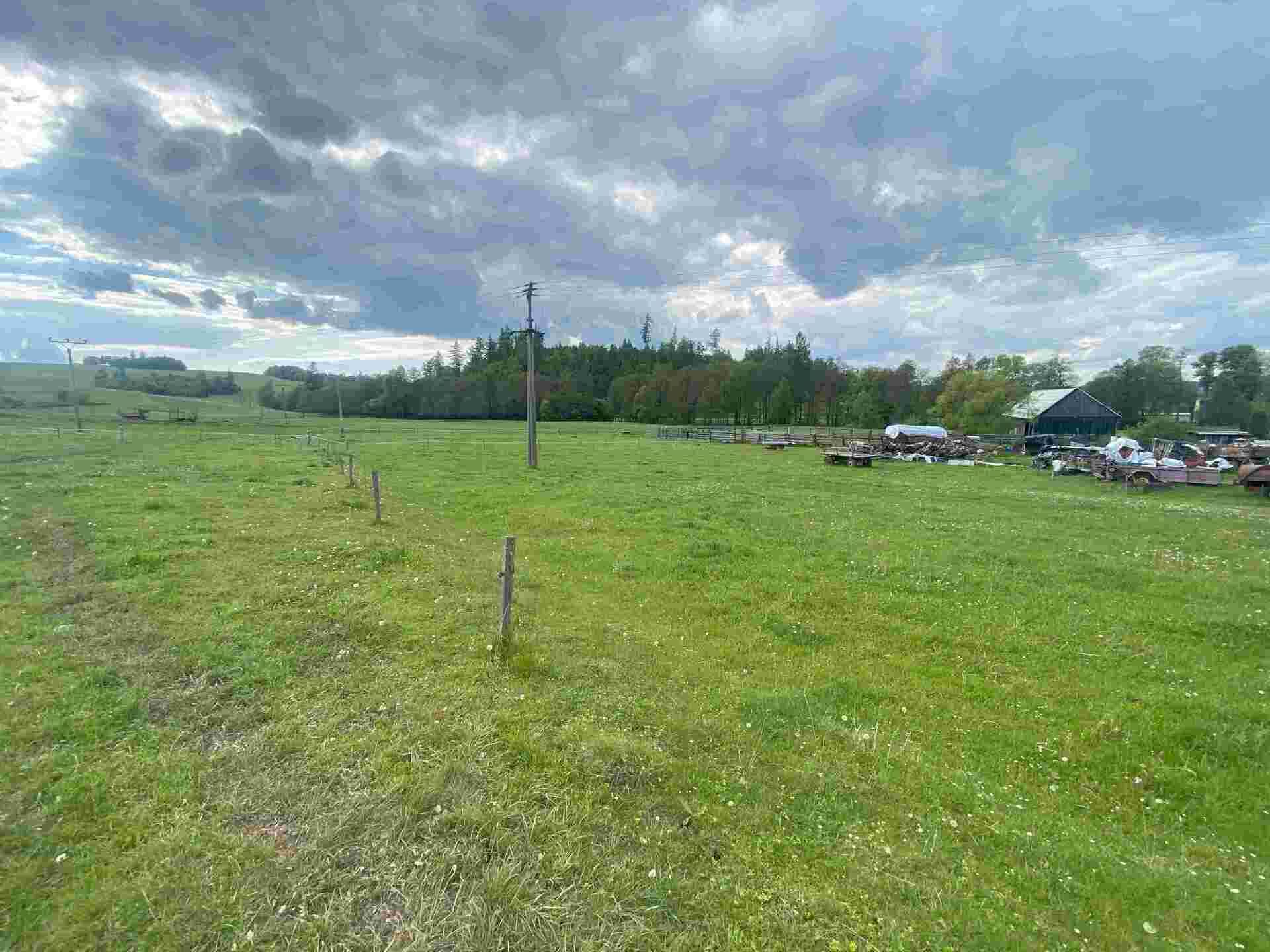 Prodej pozemku Vajglov