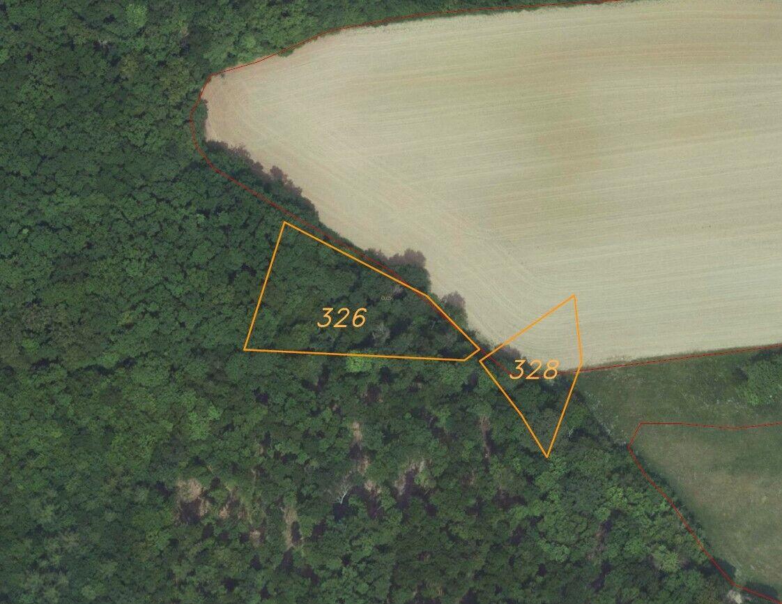 Prodej pozemků Budňany, městys Karlštejn