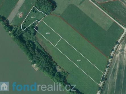 Prodej pozemku, zemědělská půda, 77 070 m²