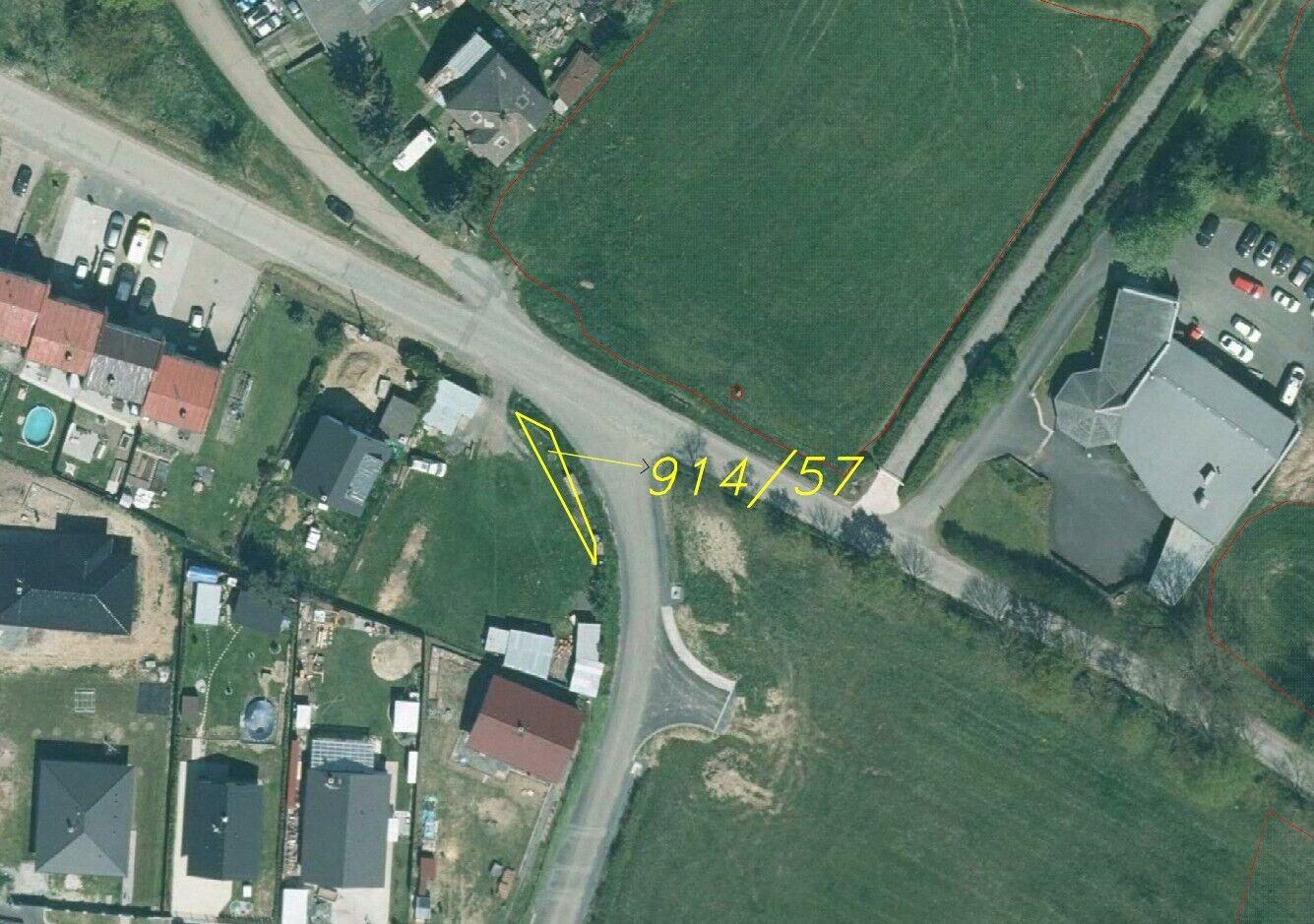 prodej pozemku Žákava