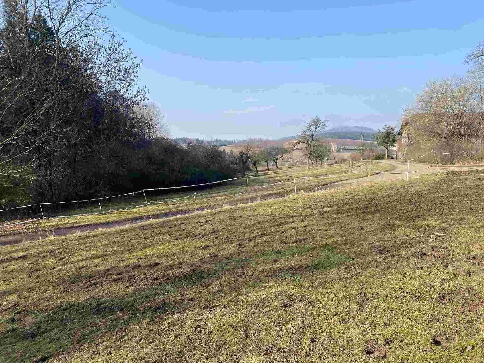 prodej pozemku Syřenov