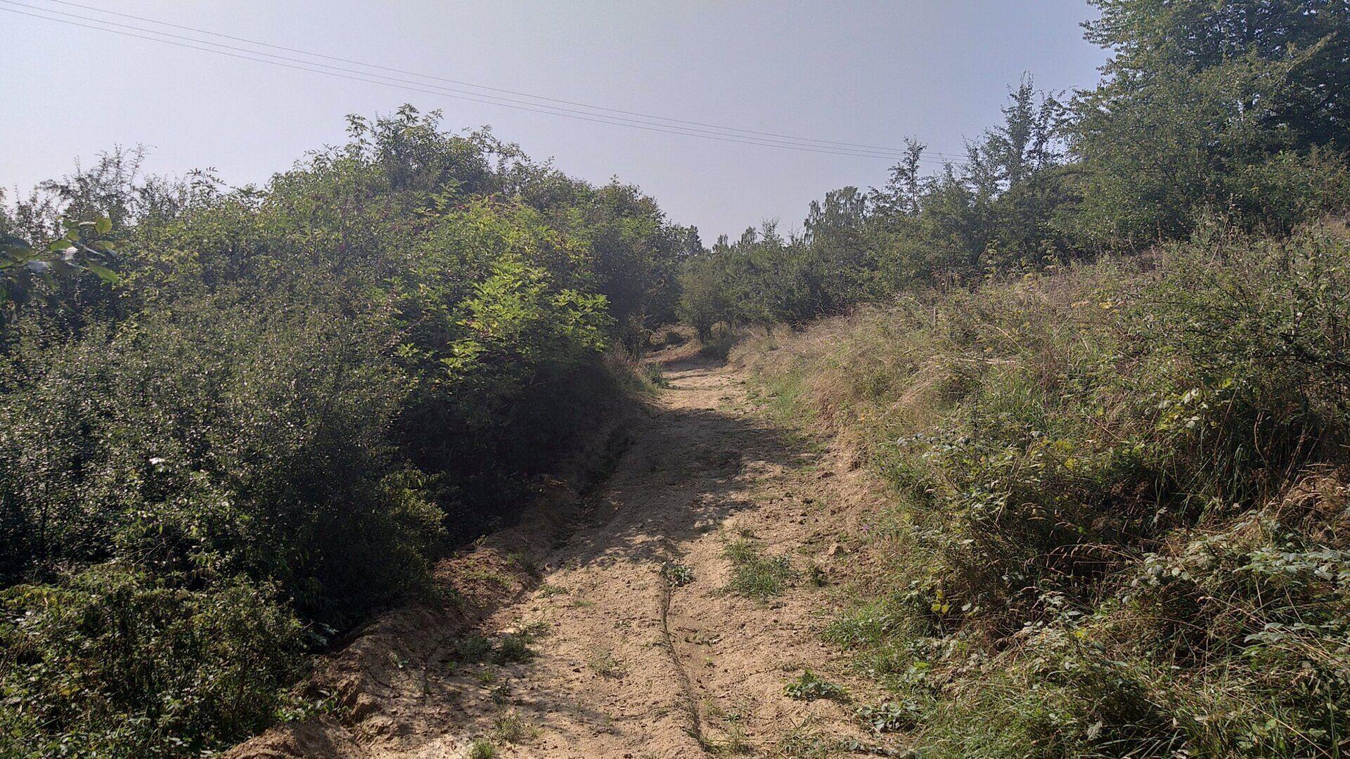 prodej pozemku Úterý