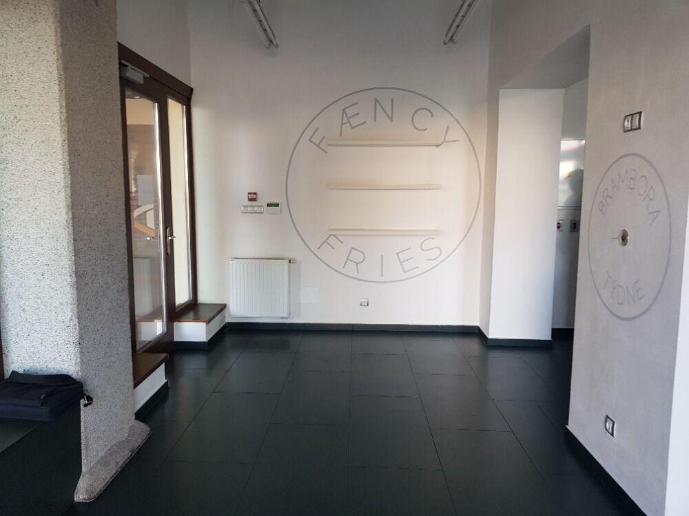 Nabízíme k pronájmu nebytové prostory v centru Českých Budějovic