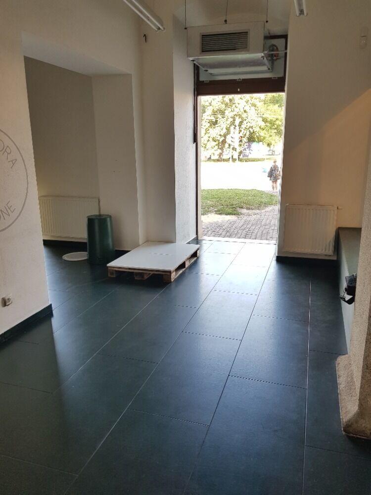 Nabízíme k pronájmu nebytové prostory v centru Českých Budějovic