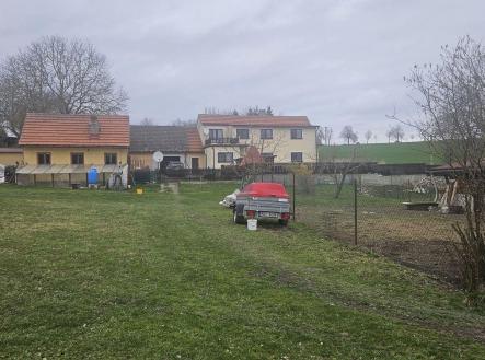 Prodej pozemku pro bydlení, 2 413 m²