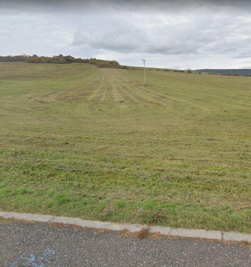 Prodej pozemků Věšín