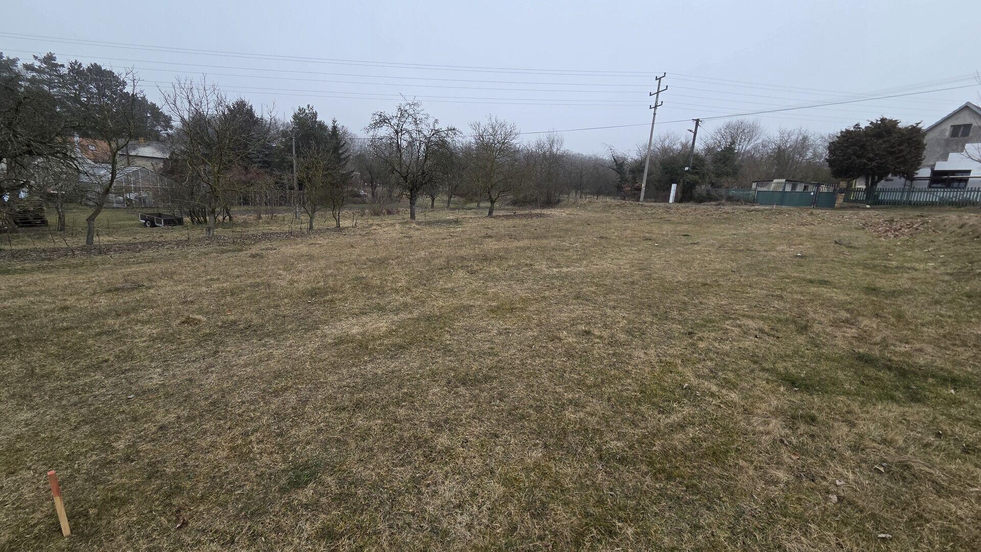Prodej pozemku Vehlovice