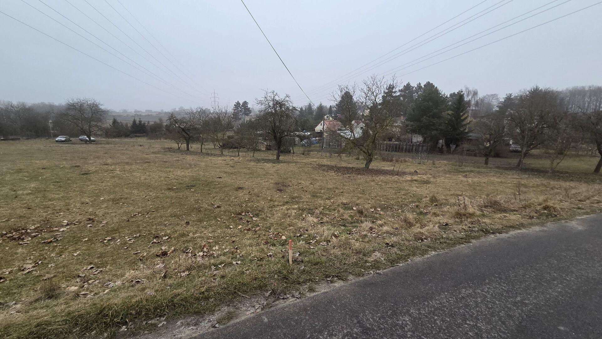Prodej pozemku Vehlovice
