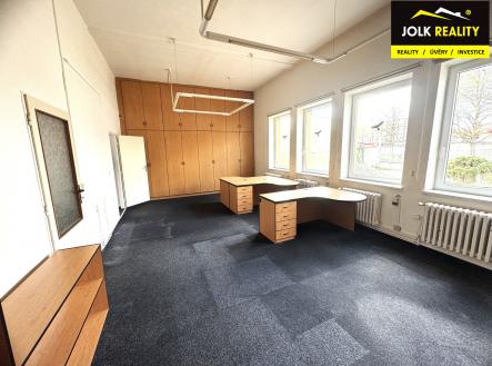 Pronájem - kanceláře, 61 m²