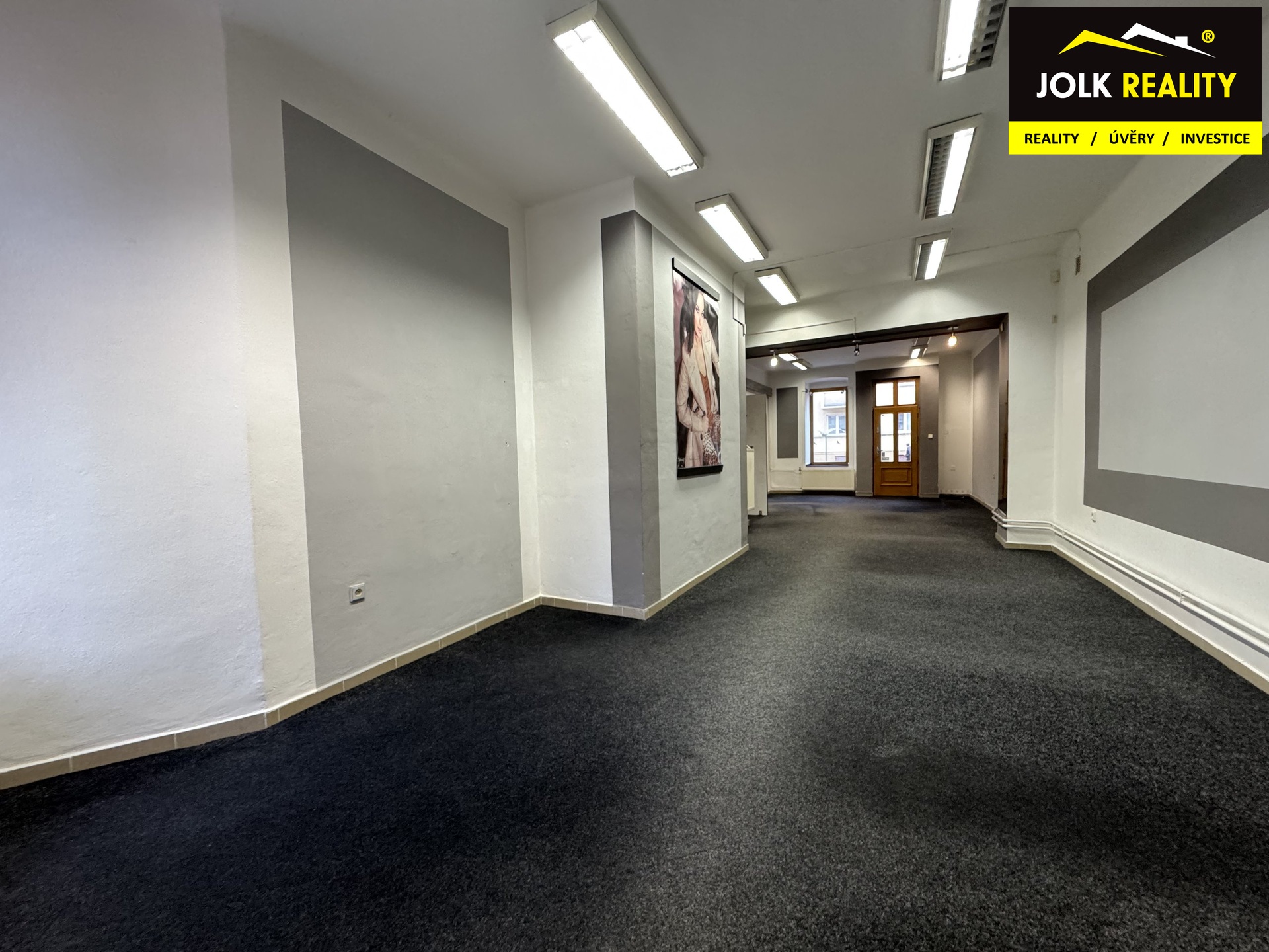 NIKOLA SUKENIKOVA PRONAJEM KOMERCNIHO PROSTORU REKONSTRUKCE OPAVA CENTRUM JOLK REALITY