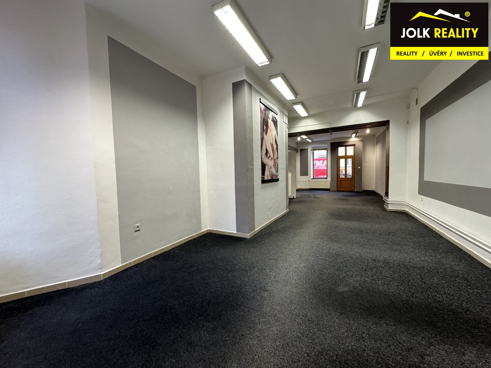 NIKOLA SUKENIKOVA PRONAJEM KOMERCNIHO PROSTORU REKONSTRUKCE OPAVA CENTRUM JOLK REALITY