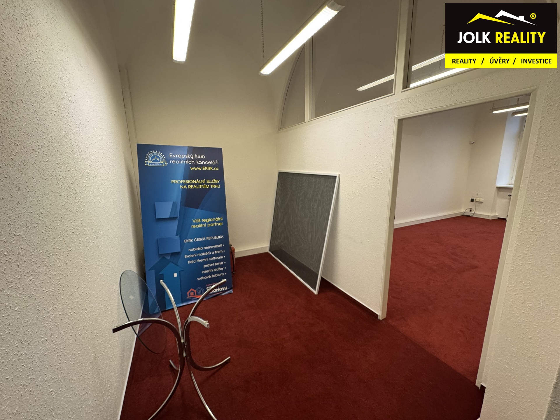 NIKOLA SUKENIKOVA JOLK REALITY PRONAJEM KANCELÁR