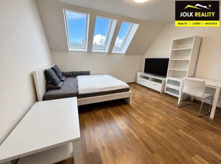 Pronájem bytu, 1+kk, 30 m²