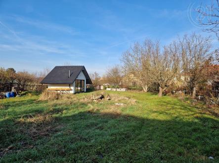 Prodej pozemku pro bydlení, 784 m² obrázek